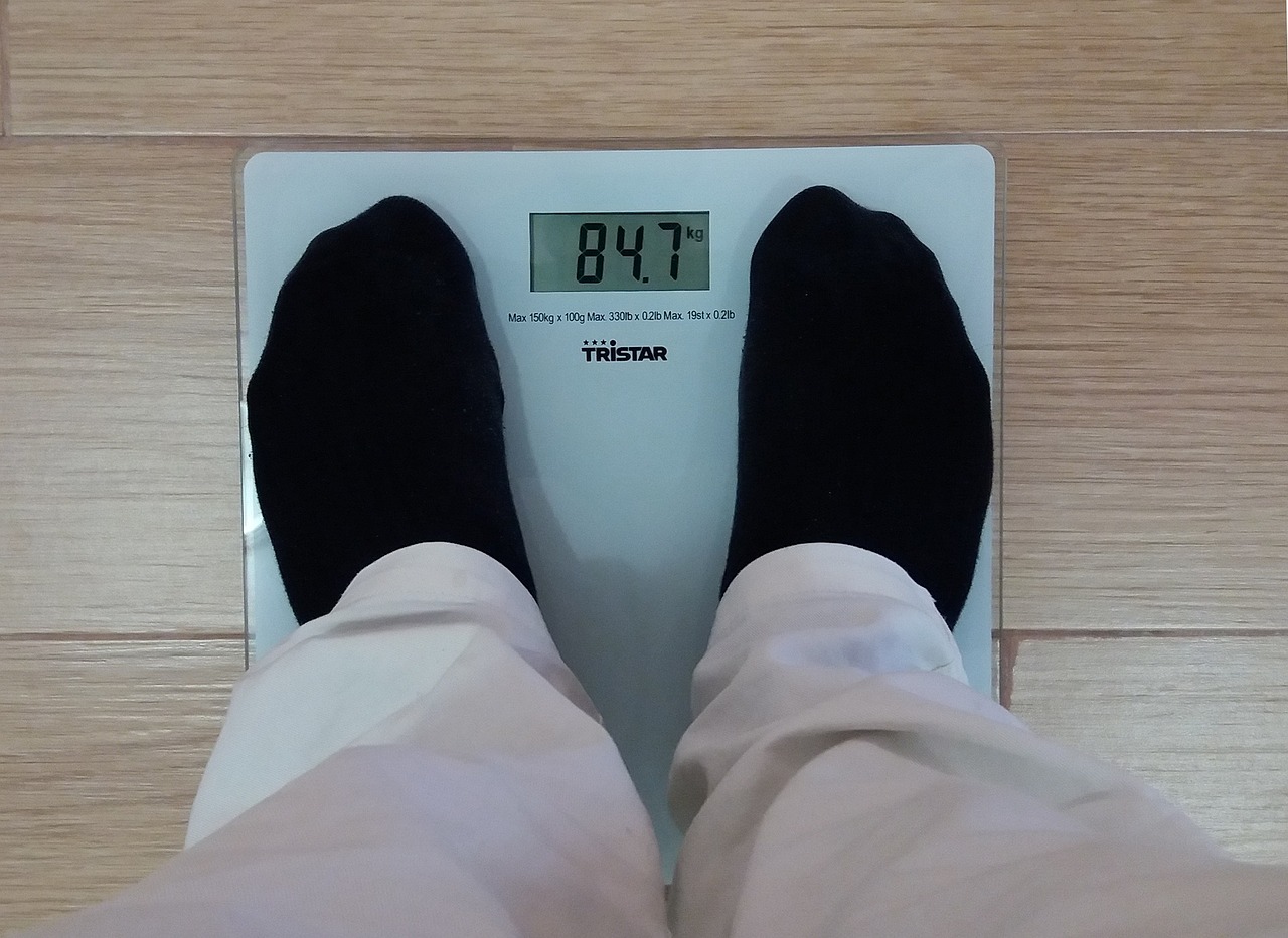 全面解读，深入解析喉癌的早期症状及健康预防策略