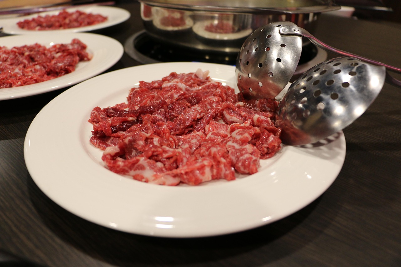 男子闲鱼代订海底捞补偿，一场意外的美食接力赛