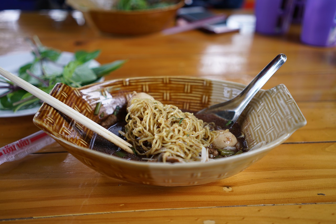 轻松减重，揭秘一个月饮食控制的神奇效果